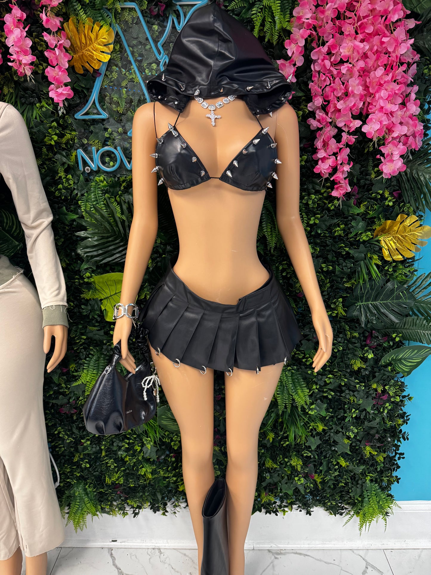 Always Acting Bougie Skirt Set