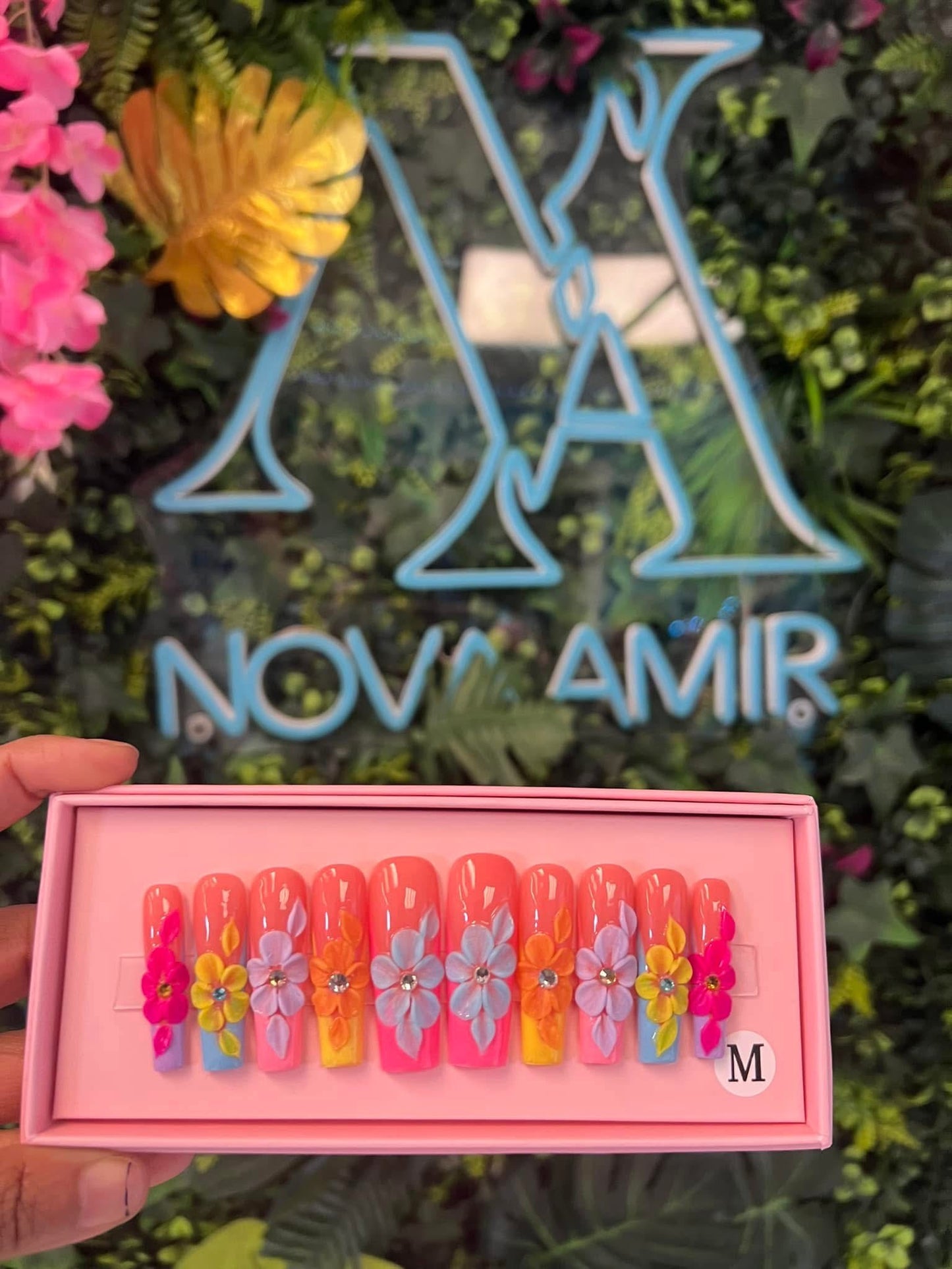 Acrylic press on nails