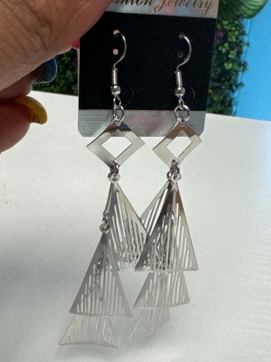 Gold and silver dankly earrings