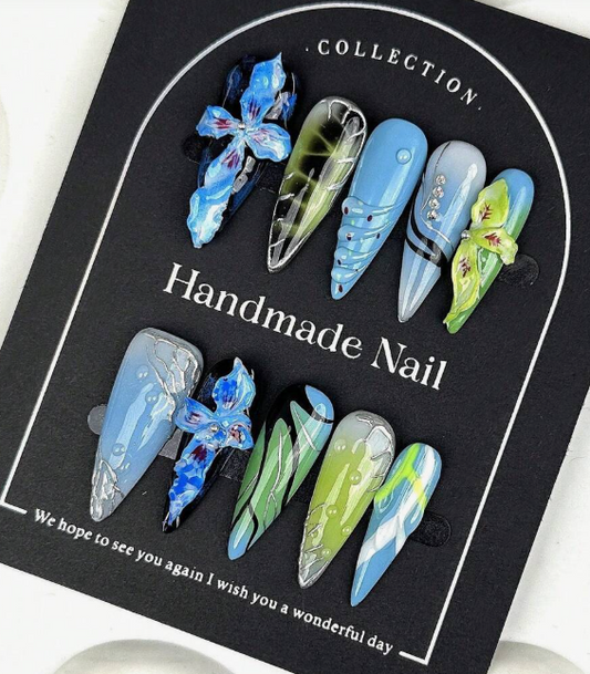 Dot Com Diva Press On Nails
